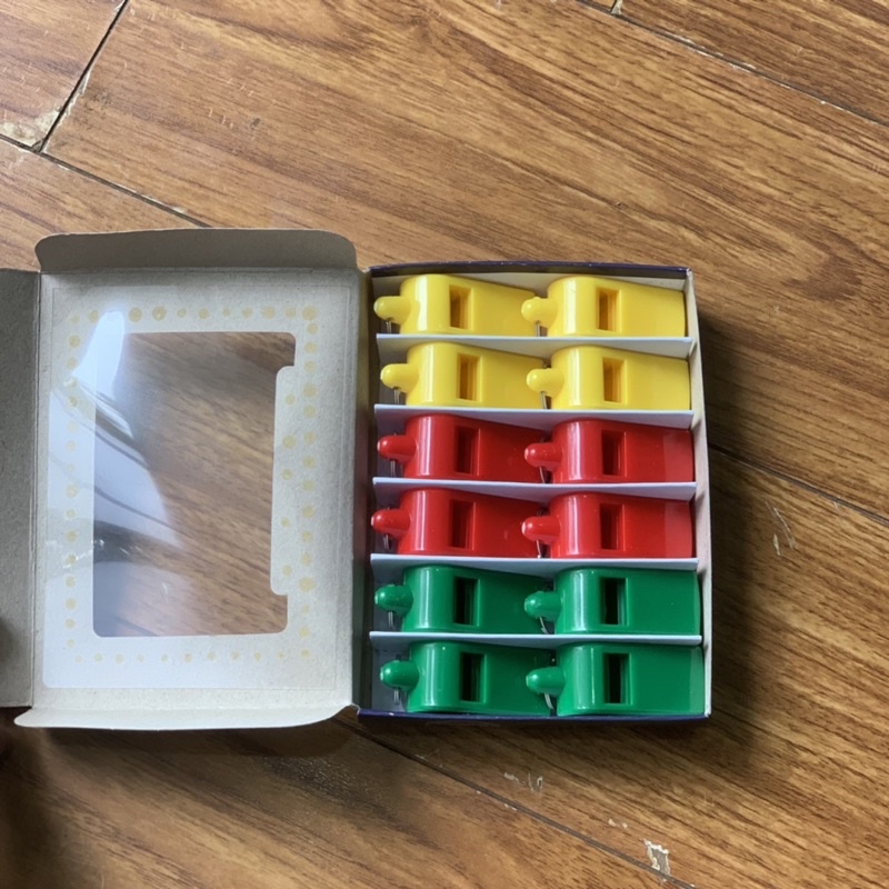 Còi Trọng Tài Thể Thao Plastic, Champion, Fox_Chất Liệu Cao Cấp, Bền Và Nhiều Màu Sắc ( 1 Cái )