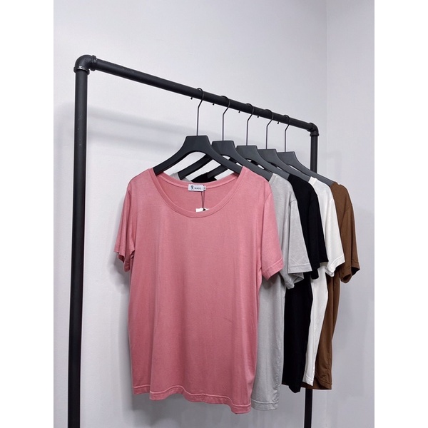 Áo phông nam cổ trễ cotton lụa cao cấp WAGG