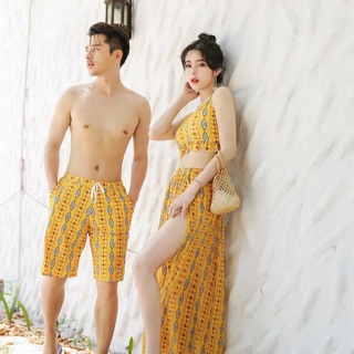 Bikini Đôi Hoạ Tiết Kẻ Sọc Vàng Đi Biển