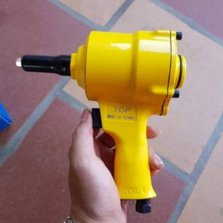 Súng rút đinh tán Rive bằng hơi
