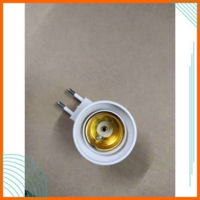 Đèn Led Nháy Chớp 7 Màu Tự Xoay Kèm Đui Tròn, Nhiều Hiệu Ứng Tia Chớp Nhấp Nháy Theo Nhạc