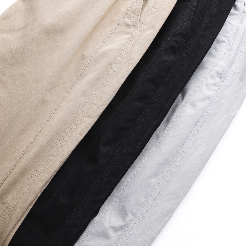 Quần CASUAL JOGGER KHAKI cạp chun, có dây rút điều chỉnh độ rộng bụng, kiểu dáng slim trẻ trung, chất liệu cao cấp