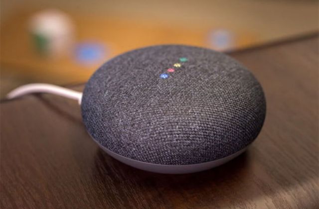 Loa thông minh Google Home Mini tích hợp trợ lý ảo Google Assistant