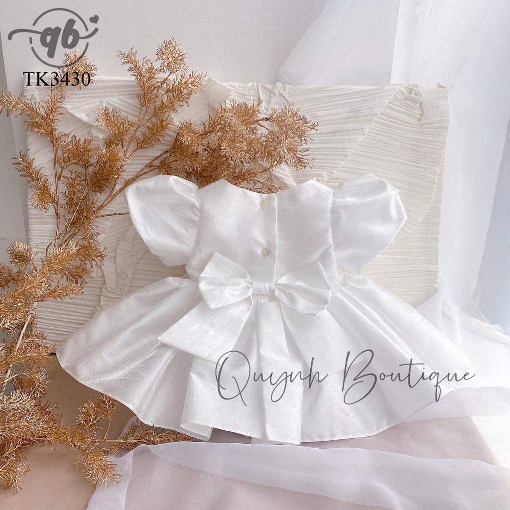 Váy bé gái Quỳnh Boutique Mẫu Váy tay bồng cổ đính ngọc siêu yêu cho bé