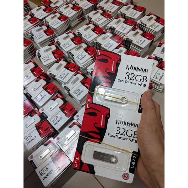 USB Kingston 8GB 16GB 32GB 64Gb thiết kế nhỏ gọn vỏ kim loại chống nước, vỏ nhựa nhiều màu giao ngẫu nhiên mẫu ARIGATO