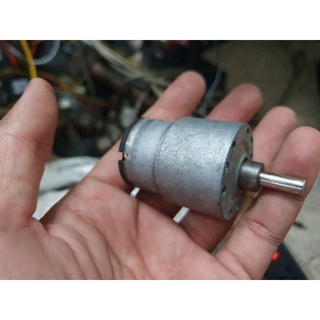 1 cái Mô tơ chạy chậm, giảm tốc 9v 12v sài tốt cốt 6 ly