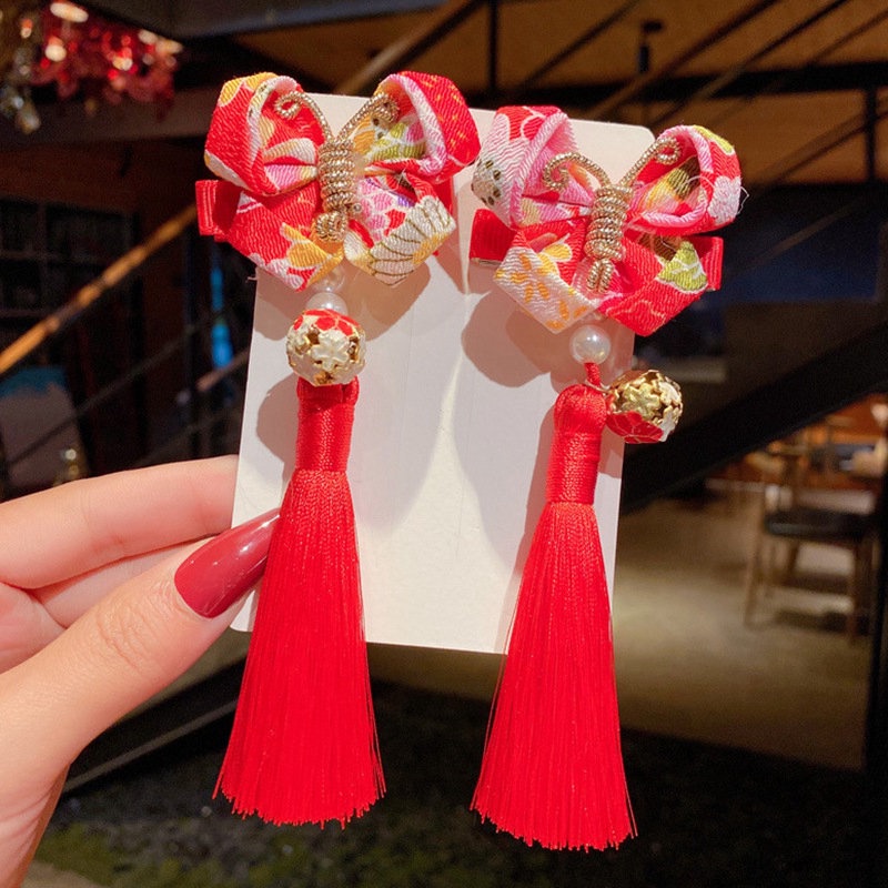 Kẹp tóc tua rua phong cách Trung Hoa mừng năm mới cho bé gái
