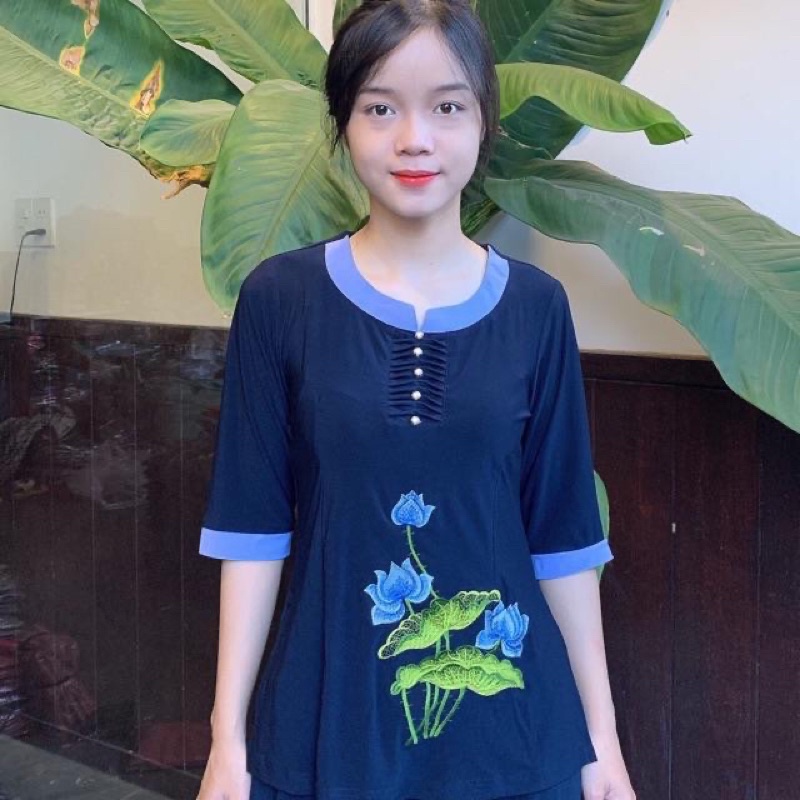 Thun phối thêu hoa sen