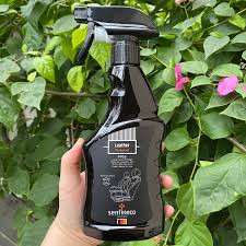 Chai Xịt Vệ Sinh Và Bảo Vệ Nội Thất Da - Senfineco Leather Protectant 9955