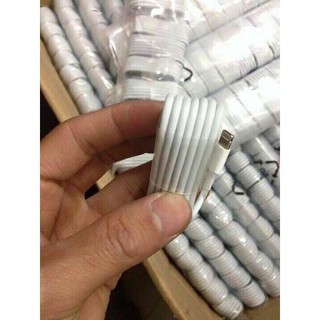 Cáp sạc điện thoại iphone siêu bền.