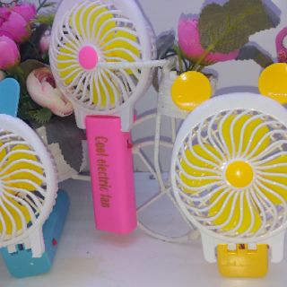 Quạt mini cầm tay chạy pin