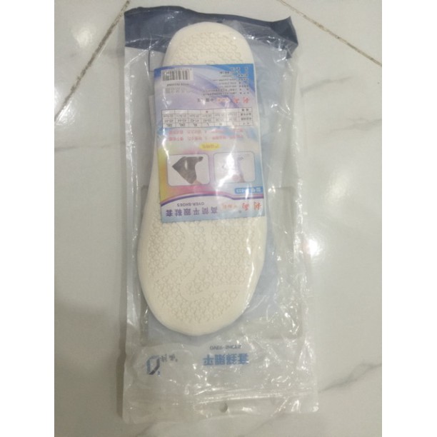 Ủng bọc giày đi mưa, ủng đi mưa cao cổ lội nước siêu bền chống nước tốt giá siêu rẻ | BigBuy360 - bigbuy360.vn