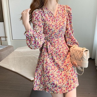 Đầm chữ A tay dài cổ chữ V hoạ tiết hoa thiết kế mới xinh xắn thời trang