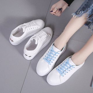 Giày sneaker nữ đế bệt giả da