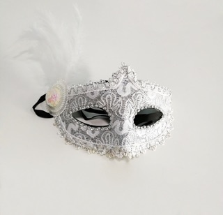 Mặt nạ halloween