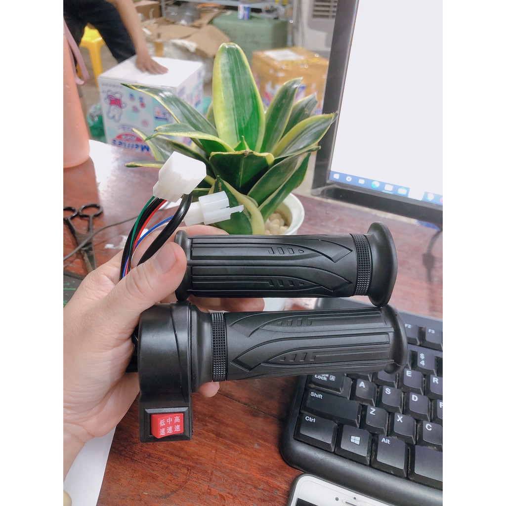 Tay ga Cao su Nút tốc độ Xe cỏ