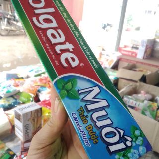Kem đánh răng Colgate muối 225g