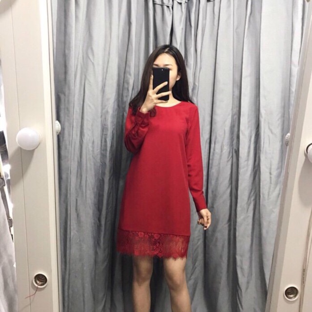 Đầm suông phối ren chất dư rất đẹp