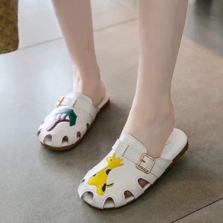Giày sục da cho bé gái