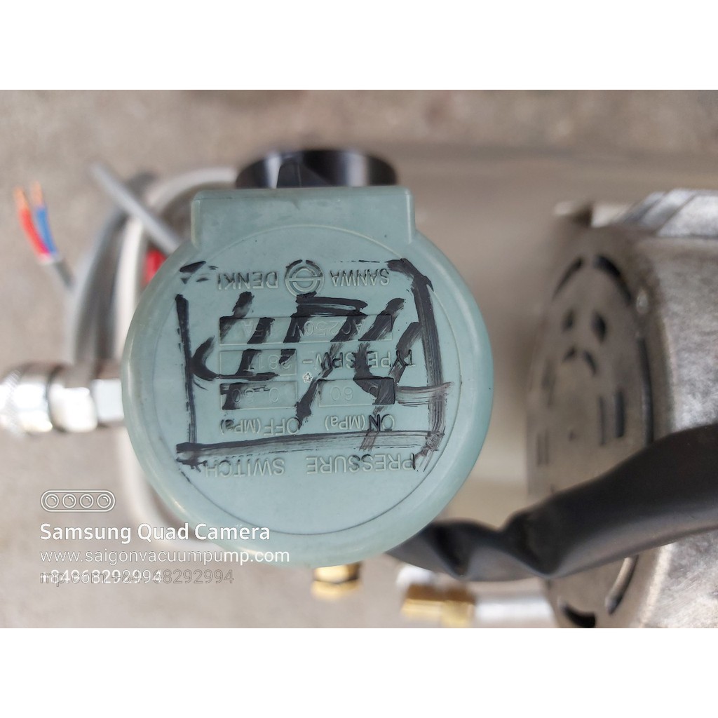 Máy nén khí HITACHI OILFREE BEBICON Air Receiver  HITACHI, Ltd. Tokyo Japan