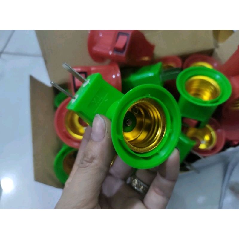 phích cắm đuôi đèn e27 có công tắc