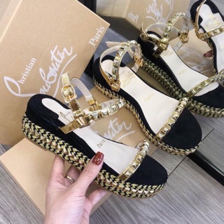 Sandal LBT đinh vàng siêu hot(sẵn).