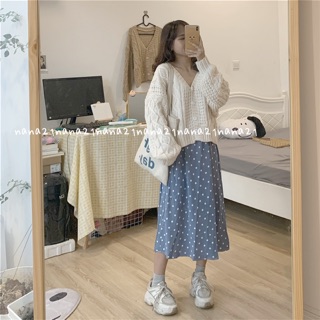 Chân váy chấm bi bút chì
