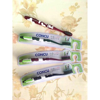 1 hộp bàn chải đánh răng concu