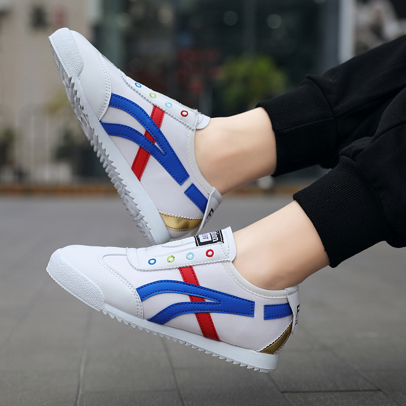 Giày Sneaker Thoáng Khí Chống Trượt Cho Bé