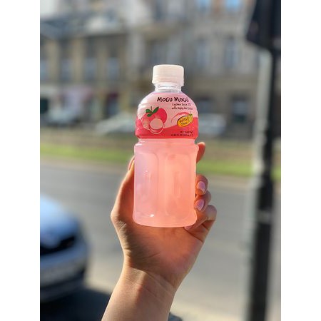 Nước uống Mogu Mogu vị trái cây với thạch dừa 320ml