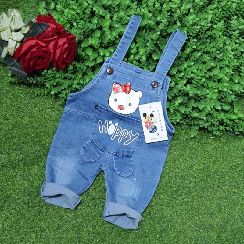 Yếm bò hè quần lỡ cho bé