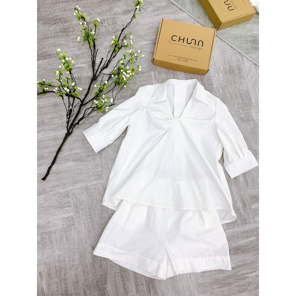 Set sơ mi thiết kế cổ cách điệu kèm quần ống rộng. | BigBuy360 - bigbuy360.vn