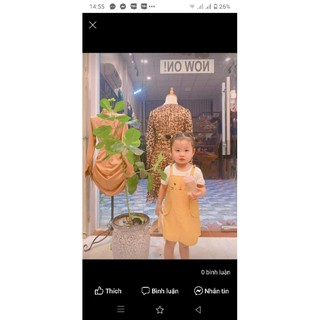 yếm kèm áo thun còn size 8(20-22kg)