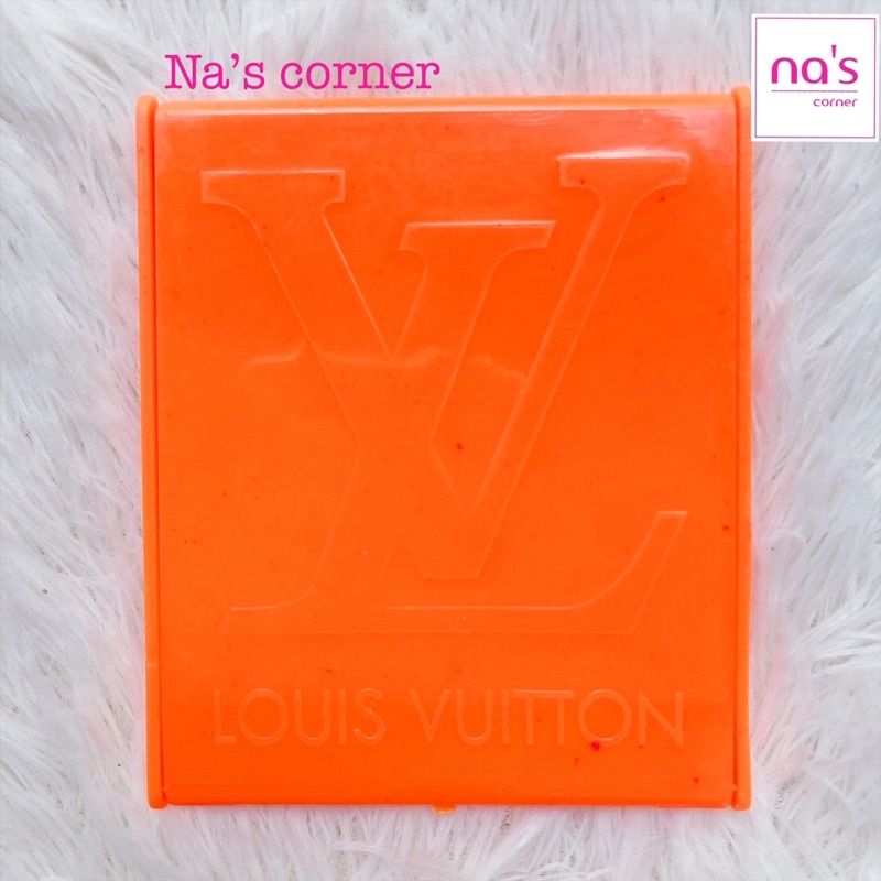 Gương cầm tay đơn giản rẻ tiện dụng