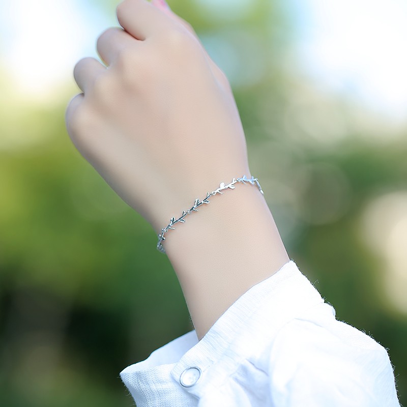 Vòng Tay Nữ Lắc Tay xi Bạc Chiếc Lá Nguyệt Quế Siêu Xinh Thời Trang Hàn Quốc - doramimi