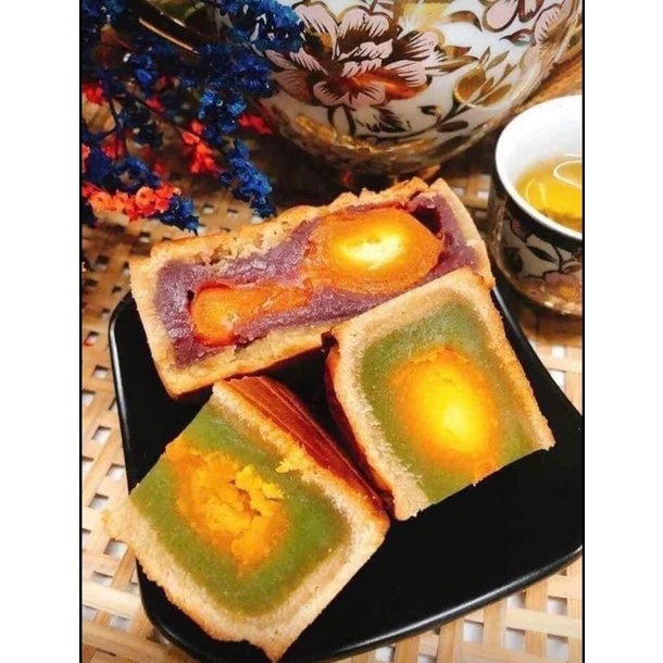 Bánh trung thu Tân Dân Lợi nhân gà quay/ xá xíu/ đậu xanh/ môn/trà xanh/ hạt sen/ thập cẩm chay/ đậu xanh chay