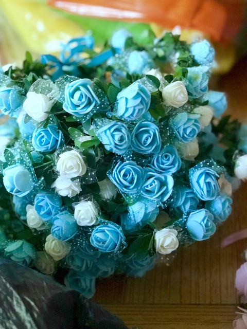 Vòng hoa kỷ yếu