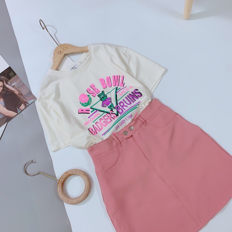 [Mã WASTCOOL giảm 15% tối đa 50K đơn 99K] BNU63 - SET ÁO PHÔNG CHỮ + CHÂN VÁY HỒNG NỮ | BigBuy360 - bigbuy360.vn
