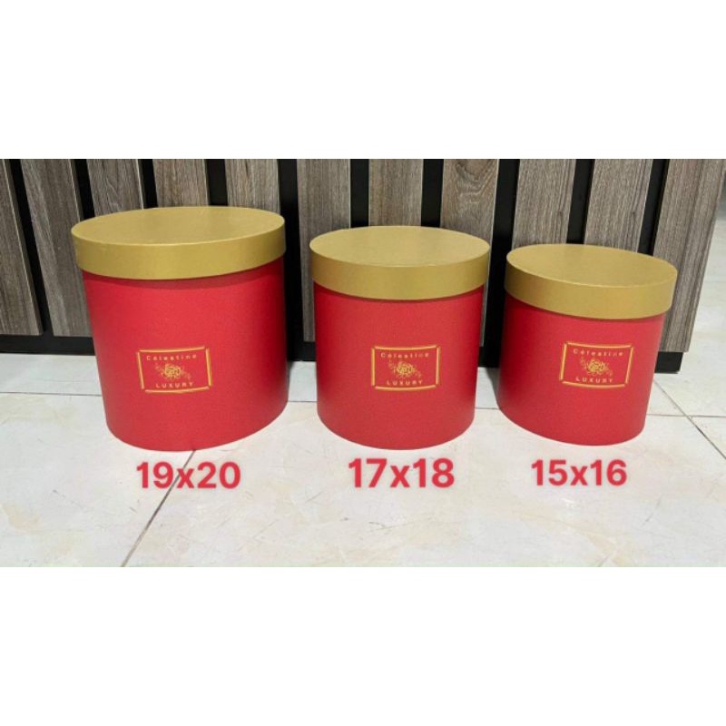 Hộp trụ tròn cắm hoa cao cấp đủ size, hộp đỏ nhung chữ Lộc