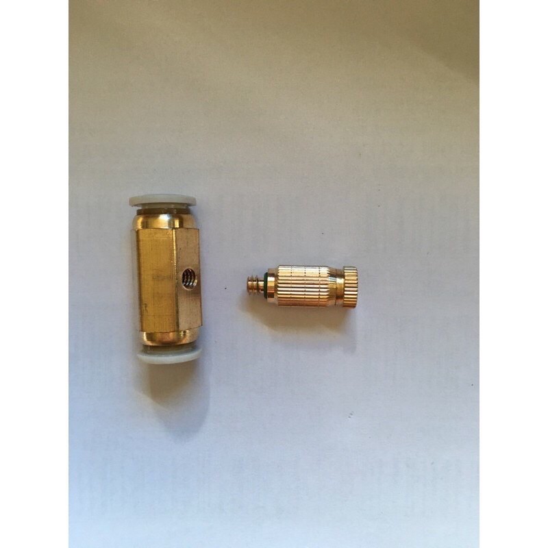 bộ 1 béc phun sương gồm 1 đế và 1 đầu béc phun