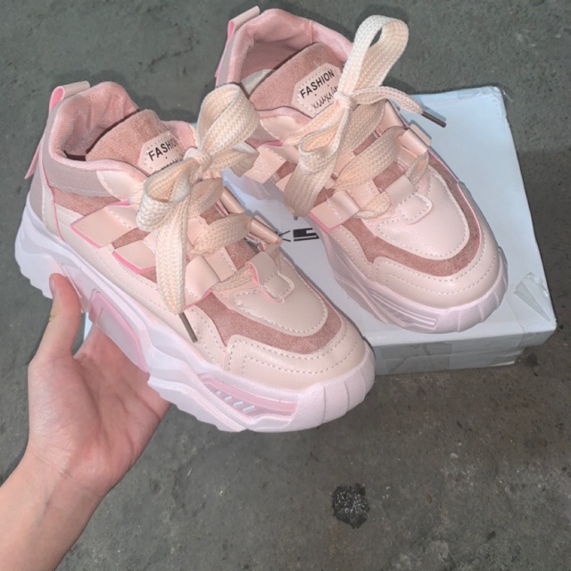 Giày thể thao sneaker