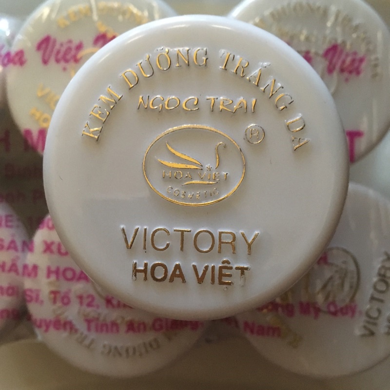 Kem dưỡng trắng da ngọc trai Hoa Việt Victory