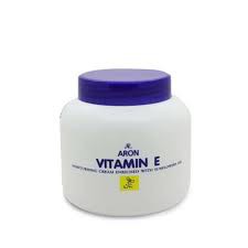 Kem dưỡng da Vitamin E Aeron Thái Lan 200ml