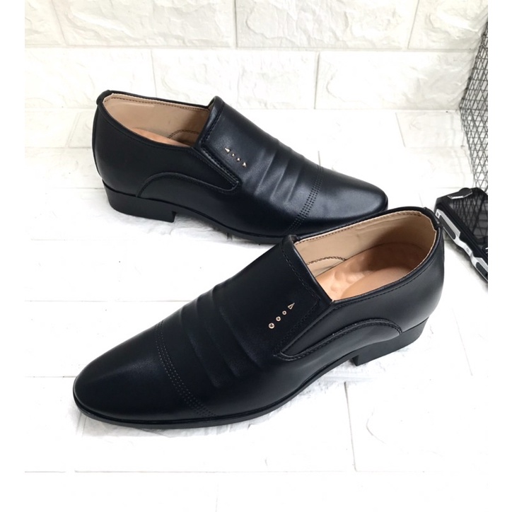 Giày công sở nam tăng cao 6-7cm..da mềm..kiểu dáng đẹp..màu nâu và đen..đế khâu sẵn rất chắc chắn
