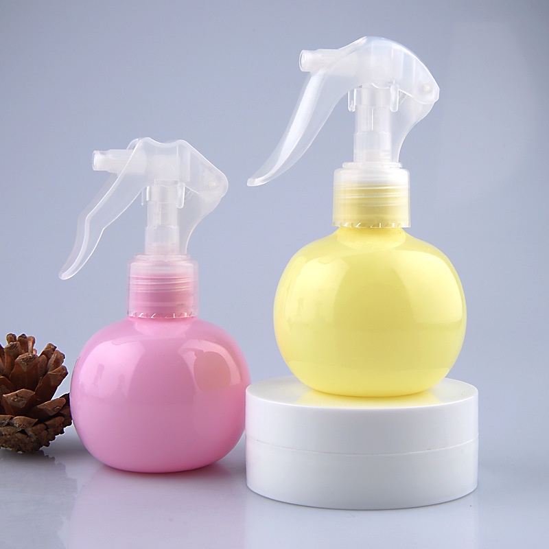 1 Bình Xịt Nước Hình Tròn 100ML Màu Sắc Ngẫu Nhiên Có Thể Tái Sử Dụng