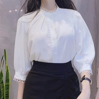 Áo sơ mi nữ công sở thời trang suri, vải lụa màu trắng tay lỡ cổ tròn viền ren rất hiện đại-renlongan