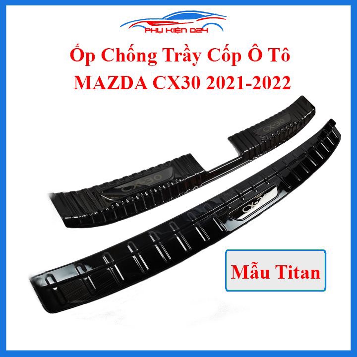 Ốp chống trầy cốp Mazda CX30 2021-2022 vân titan bảo vệ xe