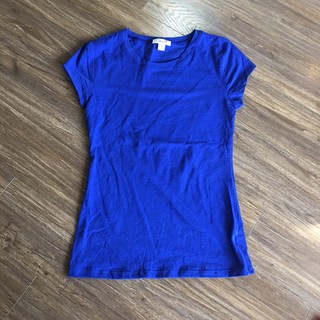 Áo thun nữ cổ tròn