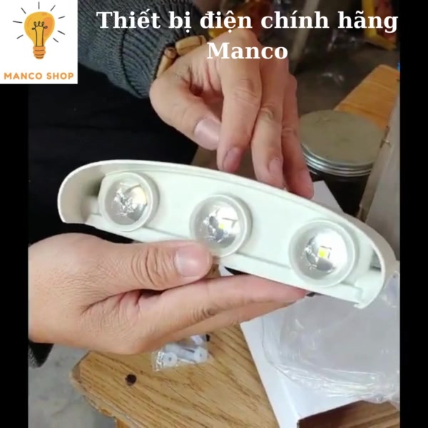 Đèn hắt tường 2 đầu trang trí gắn treo tường cầu thang ban công 2 4 6 8 10 tia kháng nước ip 65 Manco | BigBuy360 - bigbuy360.vn