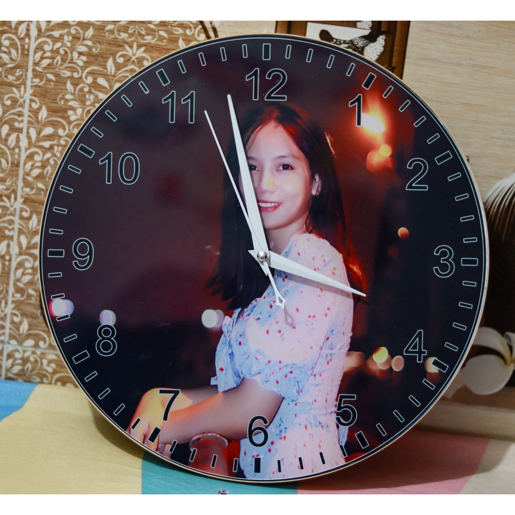 Đồng hồ tráng gương treo tường in hình theo yêu cầu, máy quartz, kim trôi, dày 2 cm. trang trí nhà cửa, quà tặng.